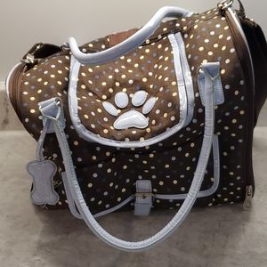 Dog carrier